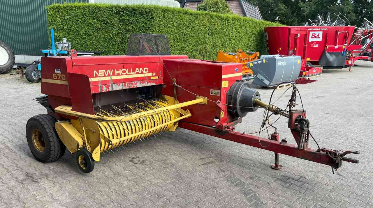 New Holland 570 Balepers pers pakkenperk weidebouwmachines - مكبس البالات المستطيله: صور 4 New Holland 570 Balepers pers pakkenperk weidebouwmachines - مكبس البالات المستطيله: صور 4