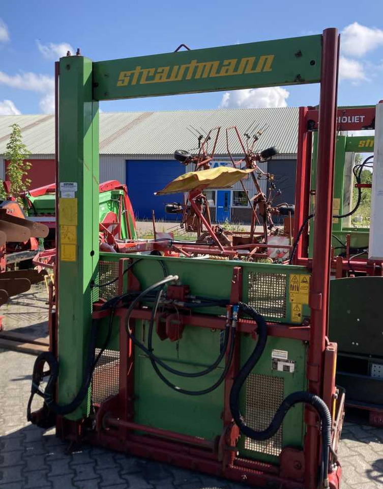 Strautmann Hydrofox HK3 kuilsnijder kuilvoersnijder U snijder voermachines - السيلاج الآلات: صور 2 Strautmann Hydrofox HK3 kuilsnijder kuilvoersnijder U snijder voermachines - السيلاج الآلات: صور 2