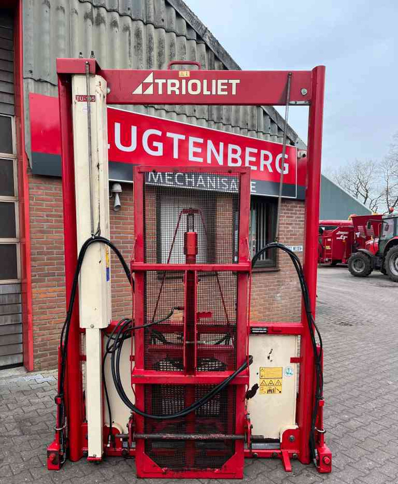 Trioliet TU195 Kuilvoersnijder kuilsnijder hefmast voermachines - السيلاج الآلات: صور 2 Trioliet TU195 Kuilvoersnijder kuilsnijder hefmast voermachines - السيلاج الآلات: صور 2