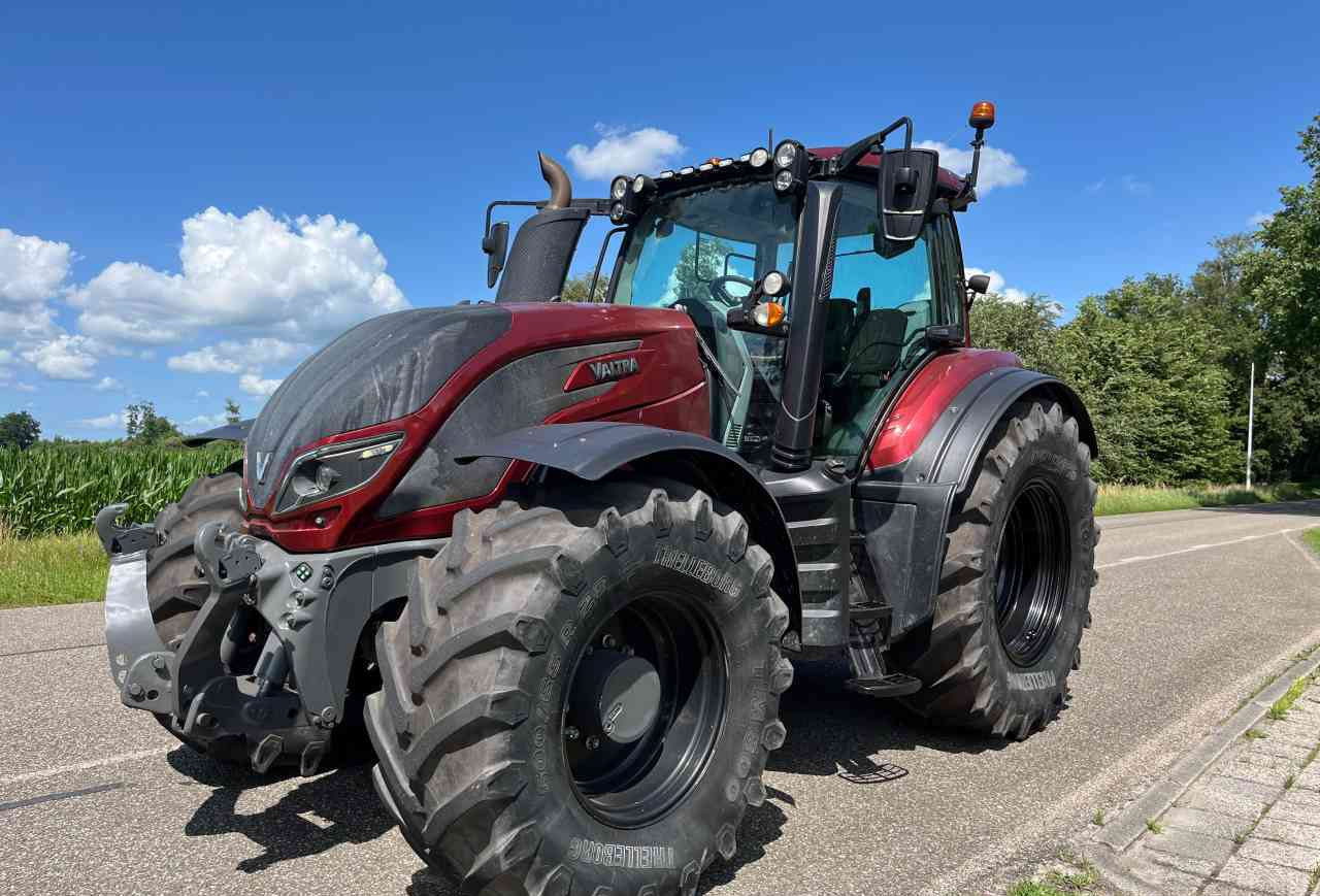 Valtra T234 Direct Tractoren - جرار: صور 2 Valtra T234 Direct Tractoren - جرار: صور 2