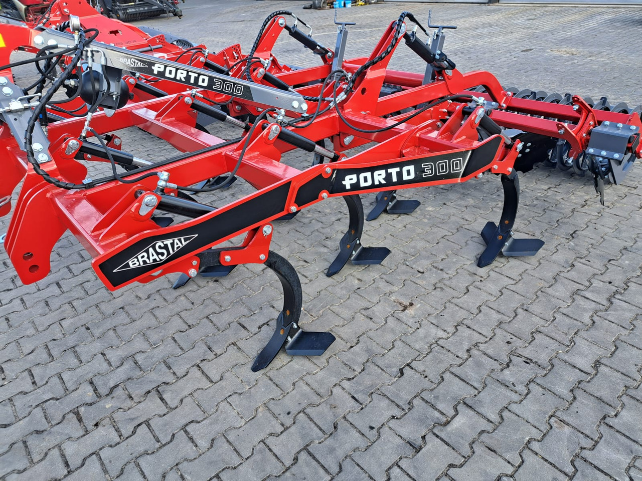 AMJ AGRO Porto 300 - ال معدات حراثه: صور 1 AMJ AGRO Porto 300 - ال معدات حراثه: صور 1