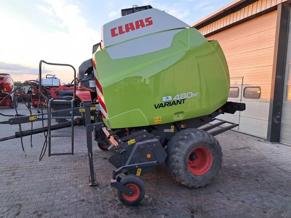 Claas Variant 480 RC - مكبس القش الدائري: صور 2 Claas Variant 480 RC - مكبس القش الدائري: صور 2