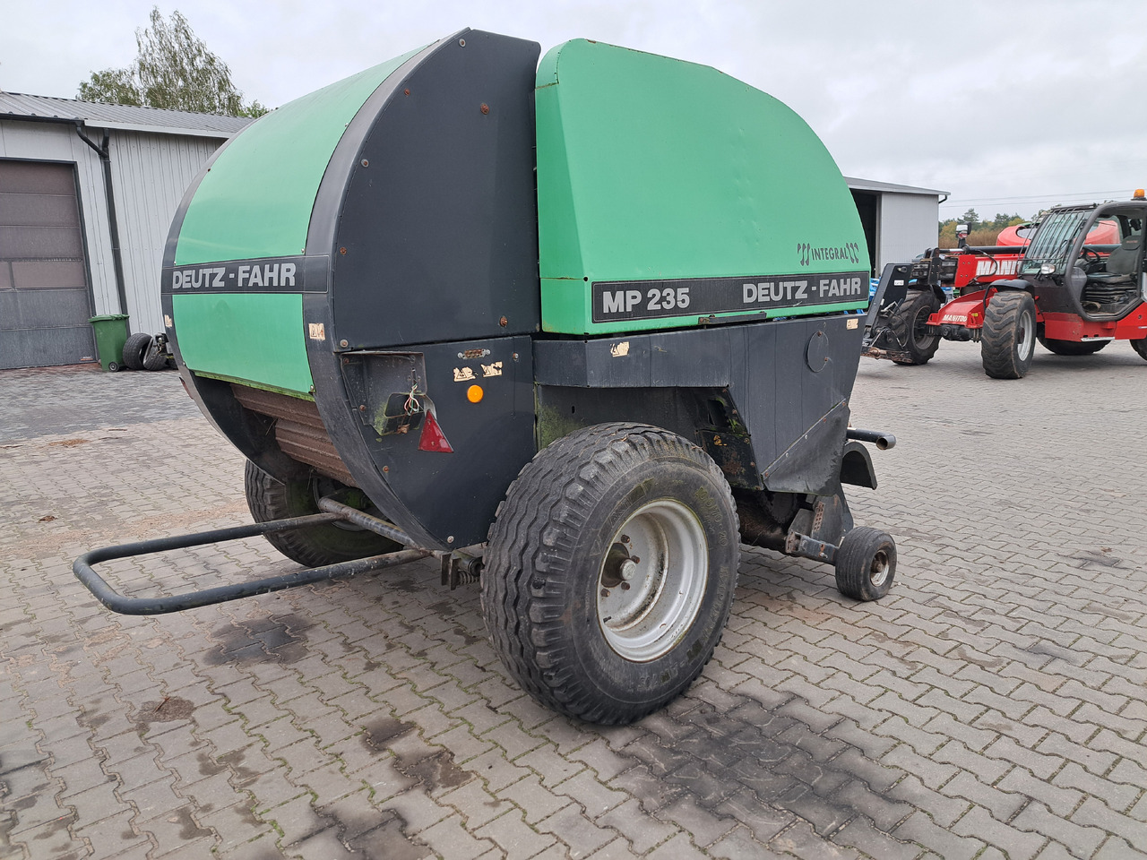 Deutz fahr MP235 - مكبس القش الدائري: صور 3 Deutz fahr MP235 - مكبس القش الدائري: صور 3
