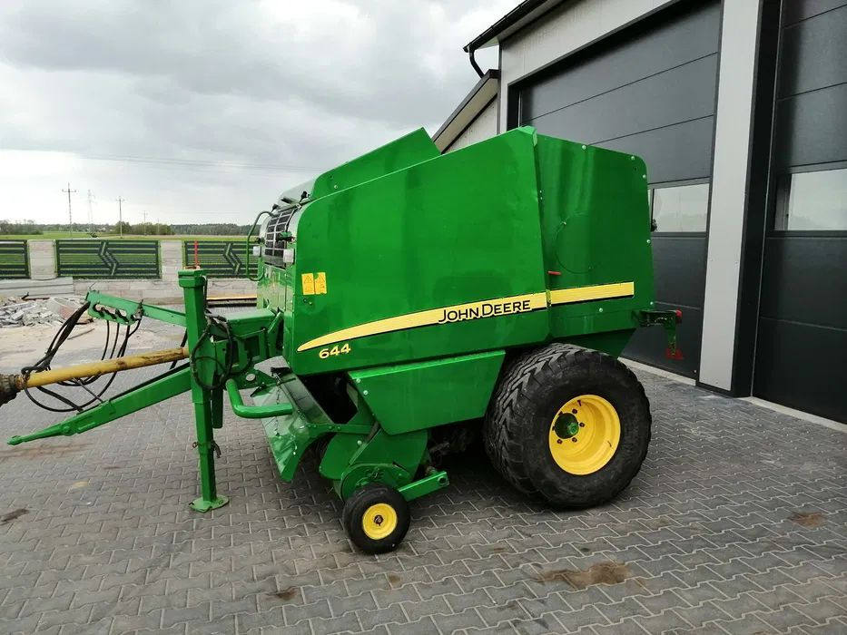 JOHN DEERE 644/2011r 578 PREMIUM opuszczana podloga cover edge - مكبس القش الدائري: صور 1 JOHN DEERE 644/2011r 578 PREMIUM opuszczana podloga cover edge - مكبس القش الدائري: صور 1