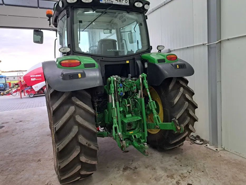 John Deere 6125R 2015 Rok - جرار: صور 3 John Deere 6125R 2015 Rok - جرار: صور 3