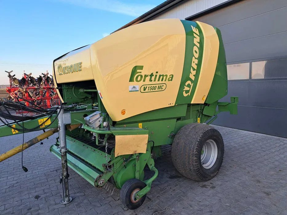Krone Fortima V 1500 MC - مكبس القش الدائري: صور 2 Krone Fortima V 1500 MC - مكبس القش الدائري: صور 2