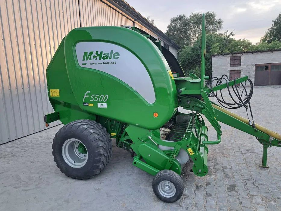 Mchale F5500 - مكبس القش الدائري: صور 2 Mchale F5500 - مكبس القش الدائري: صور 2