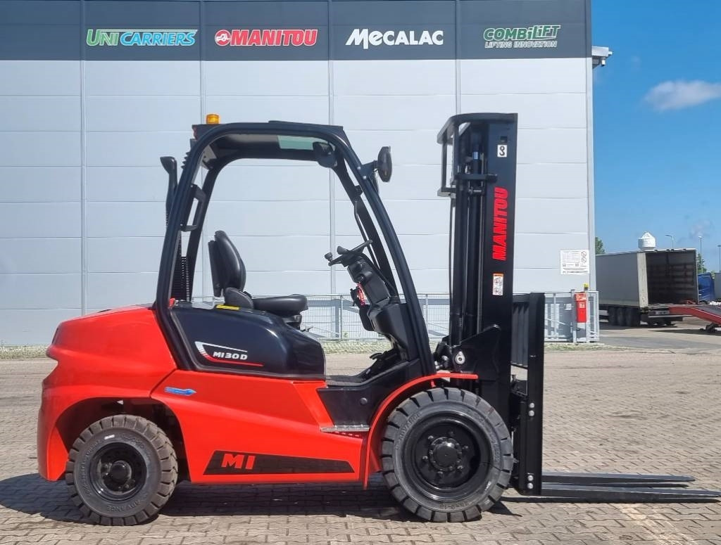Manitou MI 30 D UNUSED TRIPLEX !! SALE - رافعة شوكية ديزل: صور 1 Manitou MI 30 D UNUSED TRIPLEX !! SALE - رافعة شوكية ديزل: صور 1