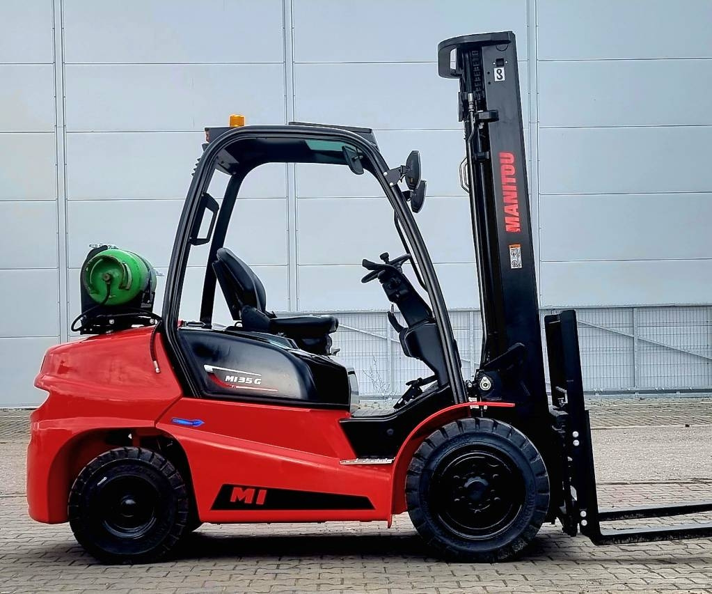 Manitou MI 35 G TRIPLEX 4700mm - رافعة شوكية تعمل بالغاز: صور 3 Manitou MI 35 G TRIPLEX 4700mm - رافعة شوكية تعمل بالغاز: صور 3