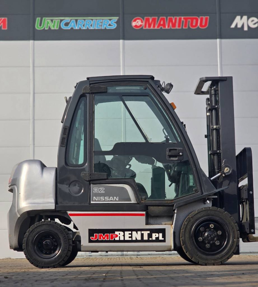Nissan FGD02 A 32 Q - رافعة شوكية تعمل بالغاز: صور 2 Nissan FGD02 A 32 Q - رافعة شوكية تعمل بالغاز: صور 2