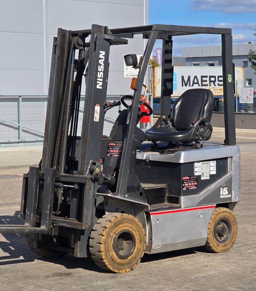 Nissan K1B1L15 - رافعة شوكية كهربائية: صور 5 Nissan K1B1L15 - رافعة شوكية كهربائية: صور 5