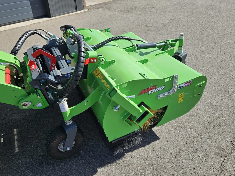 Avant 1100 Borstel met opvangbak - ملحقات - الآلات والماكينات الزراعية: صور 4 Avant 1100 Borstel met opvangbak - ملحقات - الآلات والماكينات الزراعية: صور 4