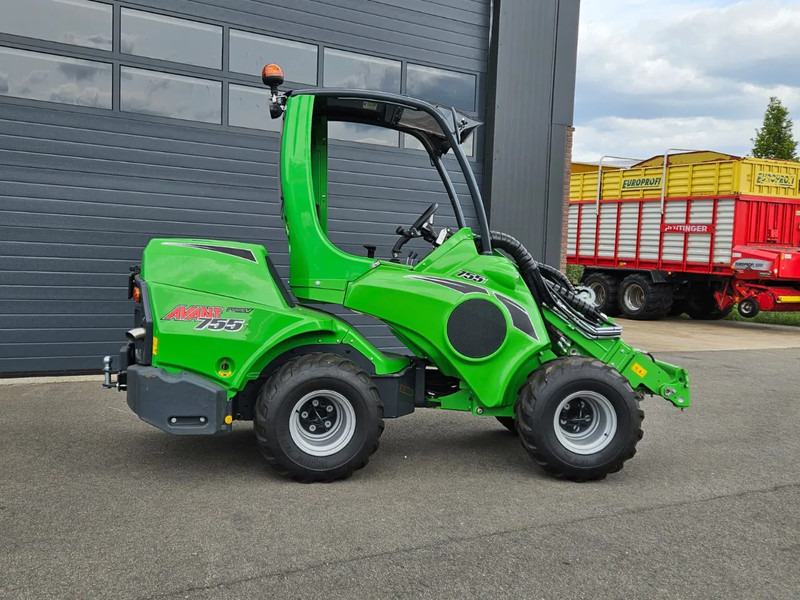 Avant 755i TDL+ mini-shovel - اللودر المجنزر صغير: صور 3 Avant 755i TDL+ mini-shovel - اللودر المجنزر صغير: صور 3