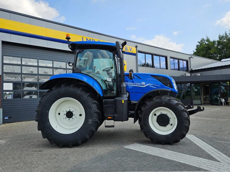 New Holland T7.210 Range command 50 km/h - جرار: صور 2 New Holland T7.210 Range command 50 km/h - جرار: صور 2