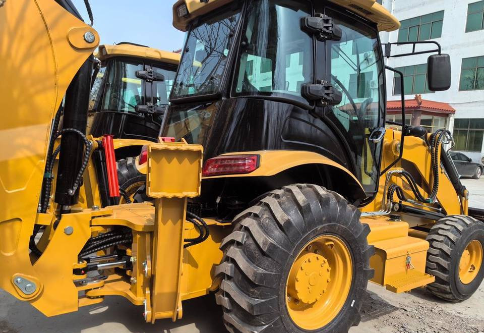 NEW MAXUS 3CX Backhoe Loader Only 150,000 PLN 2025 Model | НОВИЙ MAXUS 3CX Екскаватор-навантажувач Тільки 150,000 грн Модель 2025 рік - حفار متعدد الاستخدام: صور 2 NEW MAXUS 3CX Backhoe Loader Only 150,000 PLN 2025 Model | НОВИЙ MAXUS 3CX Екскаватор-навантажувач Тільки 150,000 грн Модель 2025 рік - حفار متعدد الاستخدام: صور 2