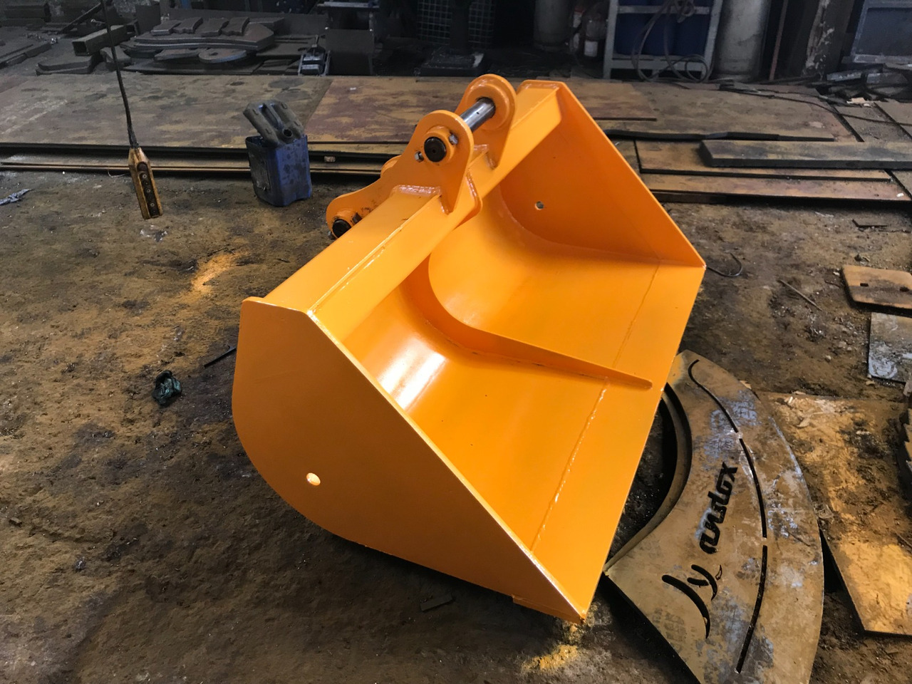 Volvo - بكت شيول - آلات البناء: صور 3 Volvo - بكت شيول - آلات البناء: صور 3