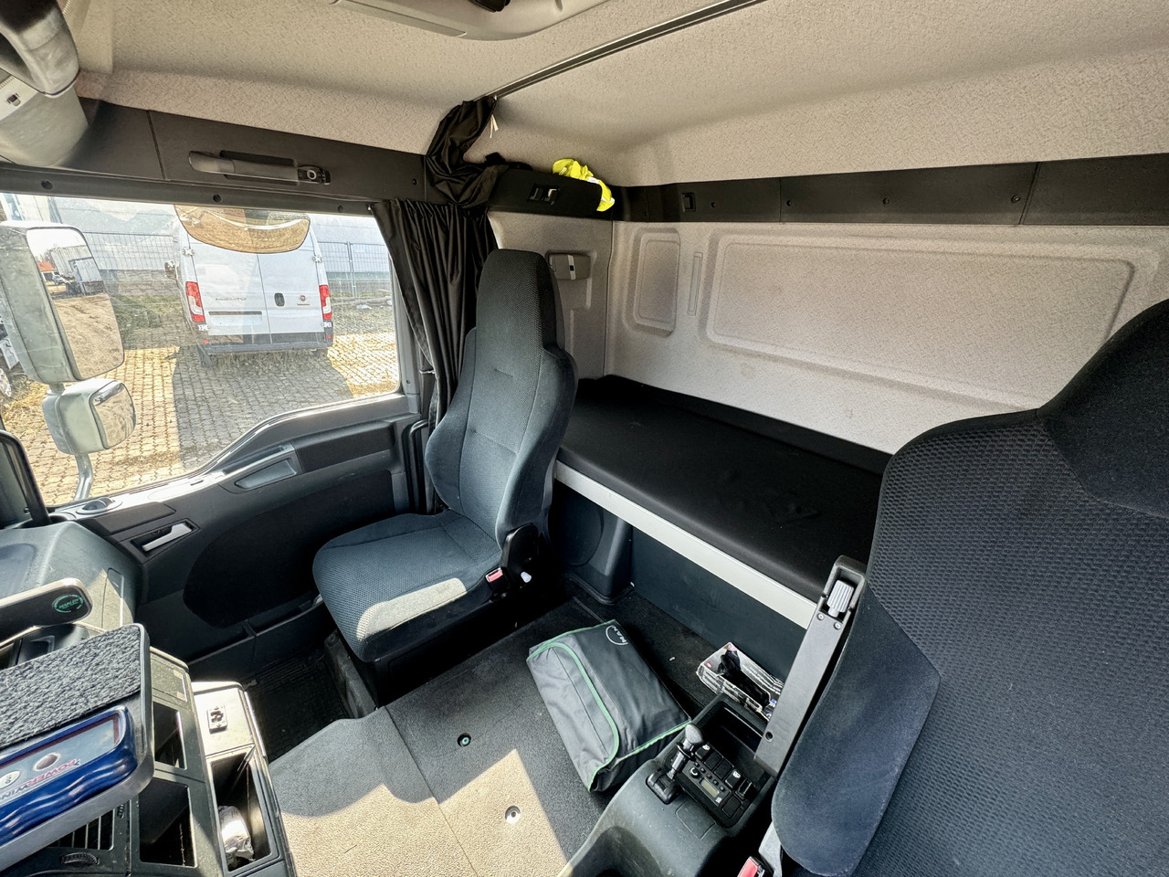 شاحنة نقل سيارات شاحنة MAN TGL 8.220  BL 8.220: صور 15