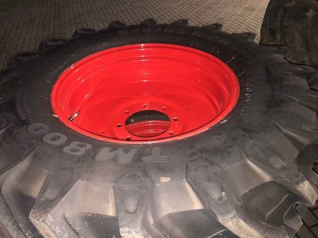 Trelleborg 650/65 R38 + 540/65 R28 TM800 - الإطارات والجنوط - الآلات والماكينات الزراعية: صور 1 Trelleborg 650/65 R38 + 540/65 R28 TM800 - الإطارات والجنوط - الآلات والماكينات الزراعية: صور 1