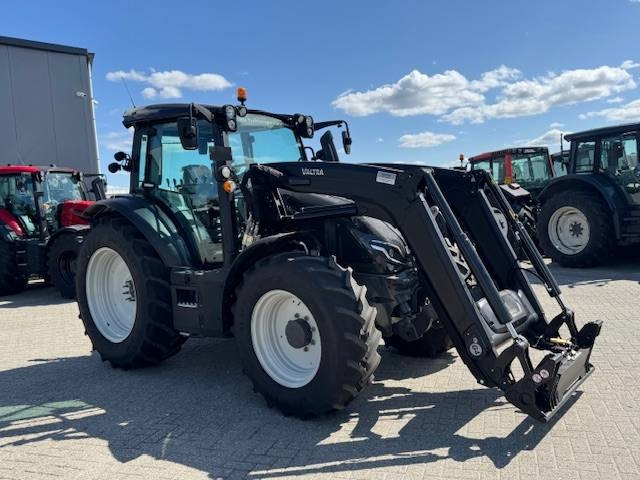 Valtra G125 Ecopower Active, 115 uur!! FH+PTO+Voorlader - جرار: صور 4 Valtra G125 Ecopower Active, 115 uur!! FH+PTO+Voorlader - جرار: صور 4