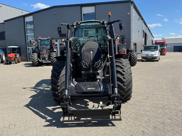 Valtra G125 Ecopower Active, 115 uur!! FH+PTO+Voorlader - جرار: صور 3 Valtra G125 Ecopower Active, 115 uur!! FH+PTO+Voorlader - جرار: صور 3