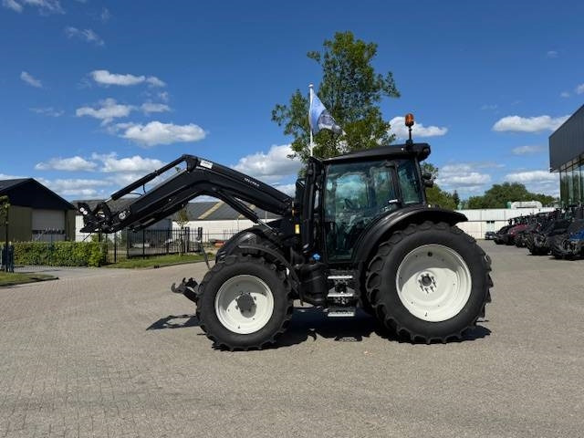 Valtra G125 Ecopower Active, 115 uur!! FH+PTO+Voorlader - جرار: صور 5 Valtra G125 Ecopower Active, 115 uur!! FH+PTO+Voorlader - جرار: صور 5