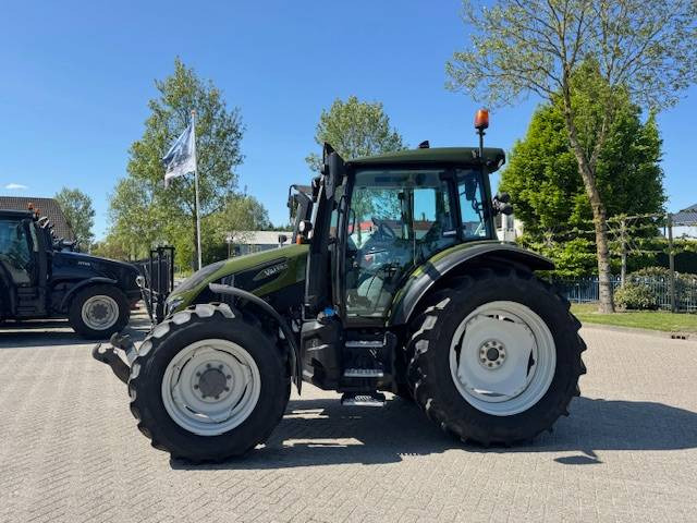 Valtra G125 Ecopower Active, 2022, 1815 uur! - جرار: صور 5 Valtra G125 Ecopower Active, 2022, 1815 uur! - جرار: صور 5