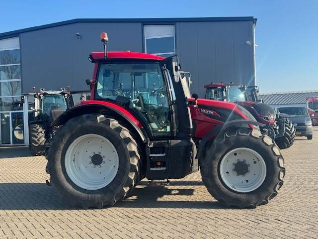 Valtra N134 Hitech - جرار: صور 5 Valtra N134 Hitech - جرار: صور 5