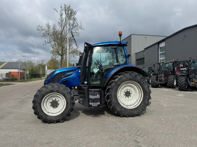 Valtra N134 Versu Smart Touch, GPS - جرار: صور 1 Valtra N134 Versu Smart Touch, GPS - جرار: صور 1