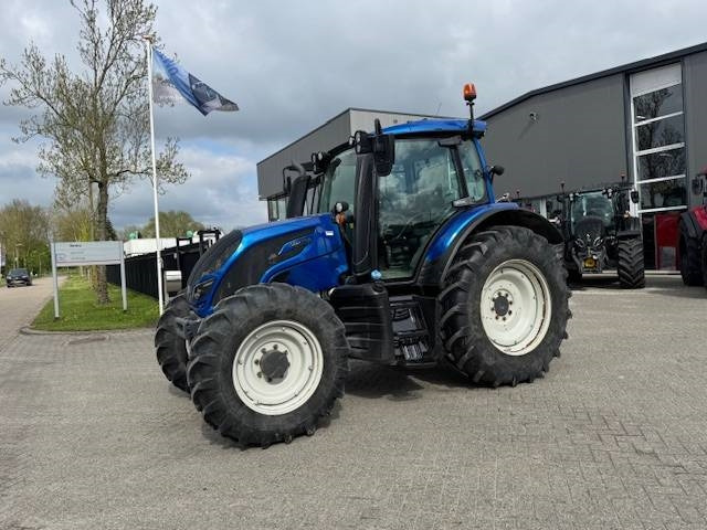 Valtra N134 Versu Smart Touch, GPS - جرار: صور 3 Valtra N134 Versu Smart Touch, GPS - جرار: صور 3