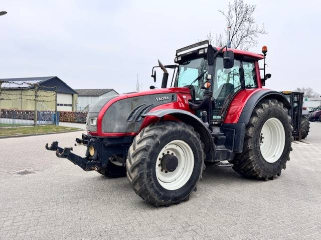 Valtra T172 Direct FH+PTO, 6772 uur! - جرار: صور 4 Valtra T172 Direct FH+PTO, 6772 uur! - جرار: صور 4