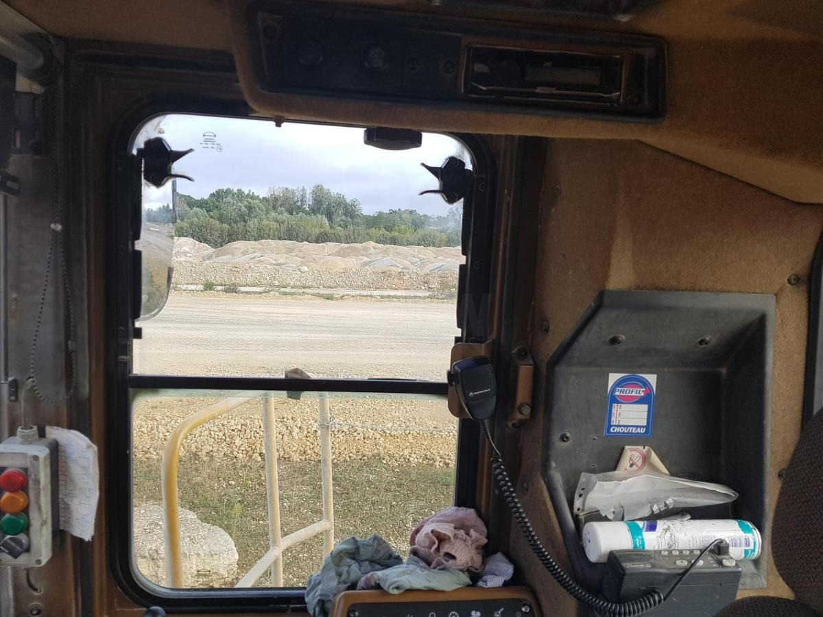 اللودر بعجل Caterpillar 992D: صور 8