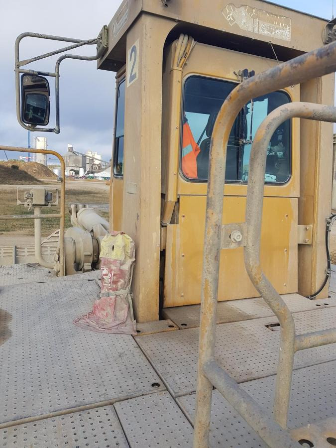 اللودر بعجل Caterpillar 992D: صور 16