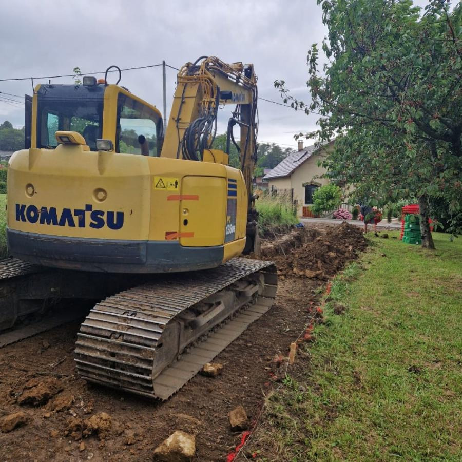 Komatsu PC138US-8 - حفارات زحافة: صور 2 Komatsu PC138US-8 - حفارات زحافة: صور 2