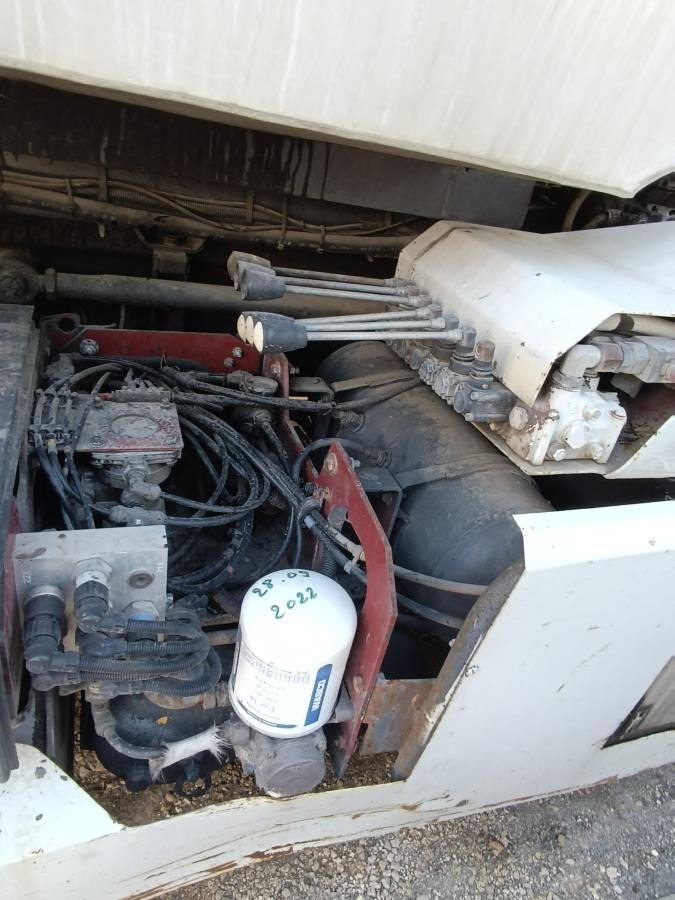 موزع الأسفلت Renault: صور 21