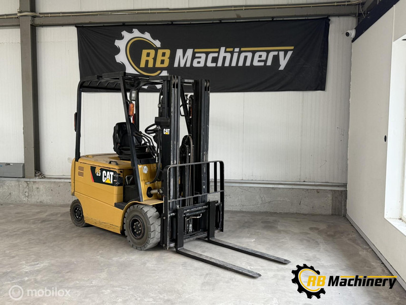 Caterpillar EP25K PAC - رافعة شوكية: صور 2 Caterpillar EP25K PAC - رافعة شوكية: صور 2