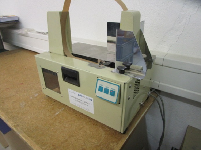 BANDEROLIERMASCHINE TANNER JC200 80 - آلة التعبئة والتغليف: صور 2 BANDEROLIERMASCHINE TANNER JC200 80 - آلة التعبئة والتغليف: صور 2