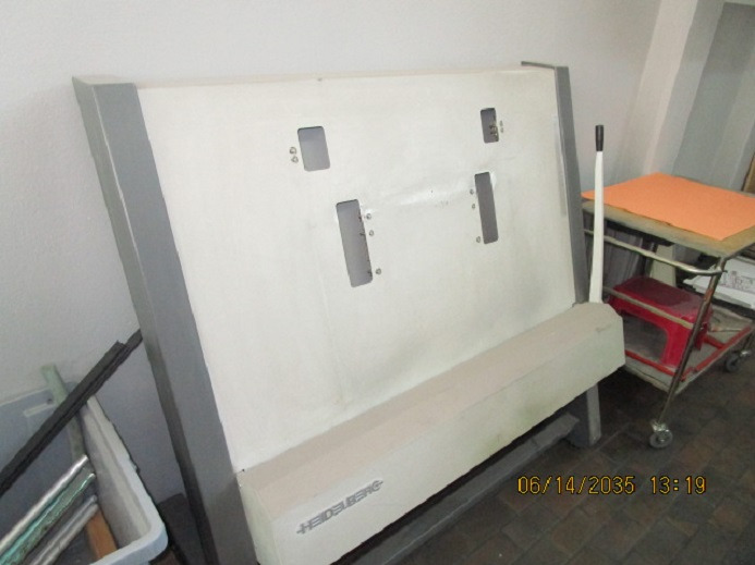 PLATTENABKANTGERÄT AUTO-MULTIPLATE HDM - آلات الطباعة: صور 2 PLATTENABKANTGERÄT AUTO-MULTIPLATE HDM - آلات الطباعة: صور 2