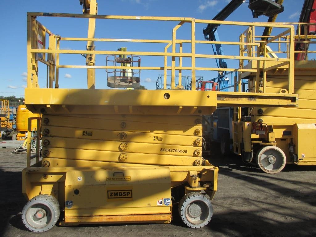 HAB S142-12E2WD - رافعات مقصية: صور 2 HAB S142-12E2WD - رافعات مقصية: صور 2