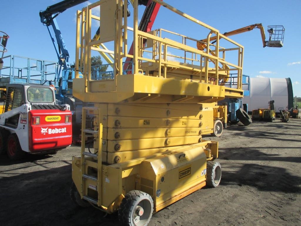 HAB S142-12E2WD - رافعات مقصية: صور 3 HAB S142-12E2WD - رافعات مقصية: صور 3