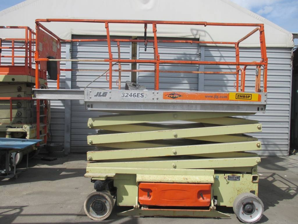 JLG 3246 ES - رافعات مقصية: صور 1 JLG 3246 ES - رافعات مقصية: صور 1