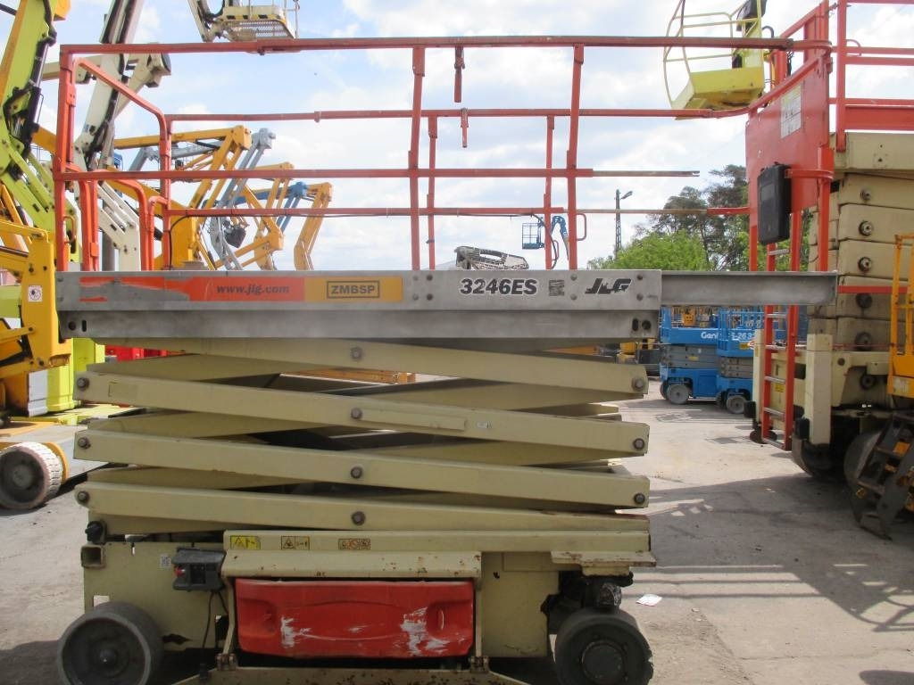 JLG 3246 ES - رافعات مقصية: صور 5 JLG 3246 ES - رافعات مقصية: صور 5