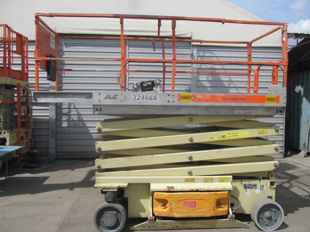 JLG 3246 ES - رافعات مقصية: صور 1 JLG 3246 ES - رافعات مقصية: صور 1