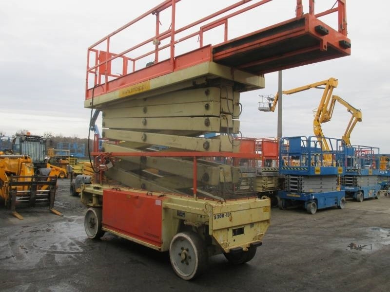 JLG Liftlux 180-12 - رافعات مقصية: صور 5 JLG Liftlux 180-12 - رافعات مقصية: صور 5