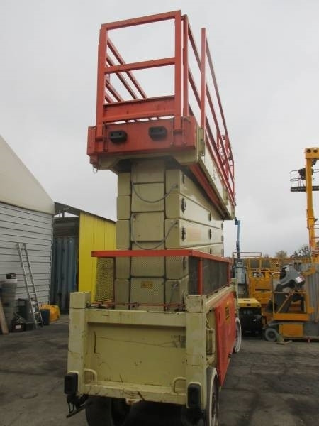 JLG Liftlux 245-12 - رافعات مقصية: صور 4 JLG Liftlux 245-12 - رافعات مقصية: صور 4