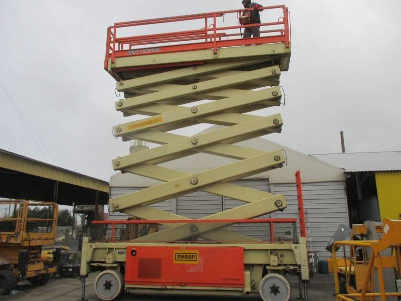 JLG Liftlux 245-12 - رافعات مقصية: صور 1 JLG Liftlux 245-12 - رافعات مقصية: صور 1