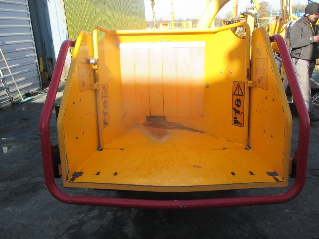 Timberwolf TW160PH - ماكينة تقطيع الأغصان: صور 3 Timberwolf TW160PH - ماكينة تقطيع الأغصان: صور 3