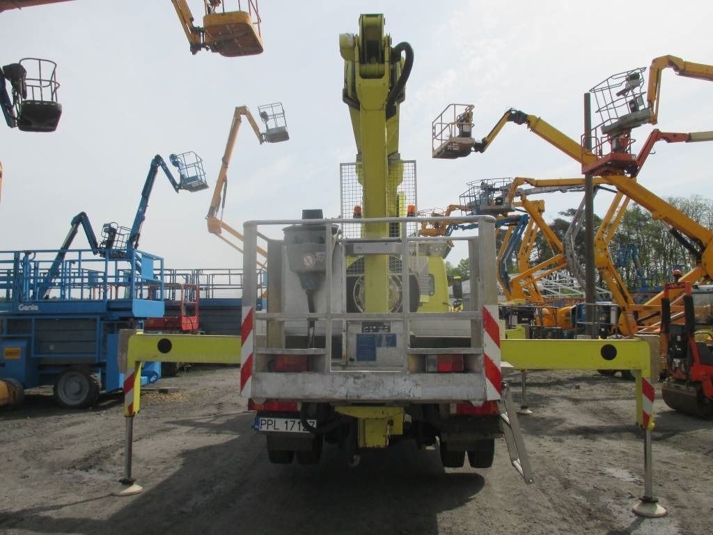 Wumag WT 230 - مصاعد الازدهار محمولة على شاحنة: صور 4 Wumag WT 230 - مصاعد الازدهار محمولة على شاحنة: صور 4