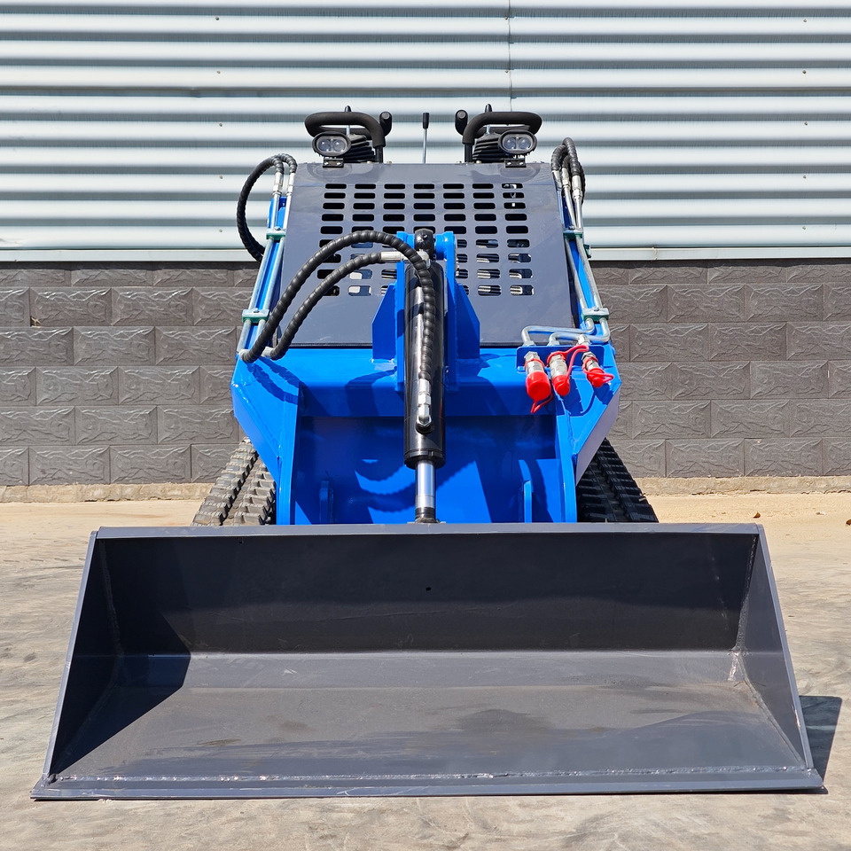 LEZUM Free Shipping LA380 Mini Skid Steer Loader Compact Track Diesel Cheap Mini Skid Steer Loader For Sale With Mini Skid Steer Attachments 4 In 1 Bucket - شيول صغير: صور 3 LEZUM Free Shipping LA380 Mini Skid Steer Loader Compact Track Diesel Cheap Mini Skid Steer Loader For Sale With Mini Skid Steer Attachments 4 In 1 Bucket - شيول صغير: صور 3