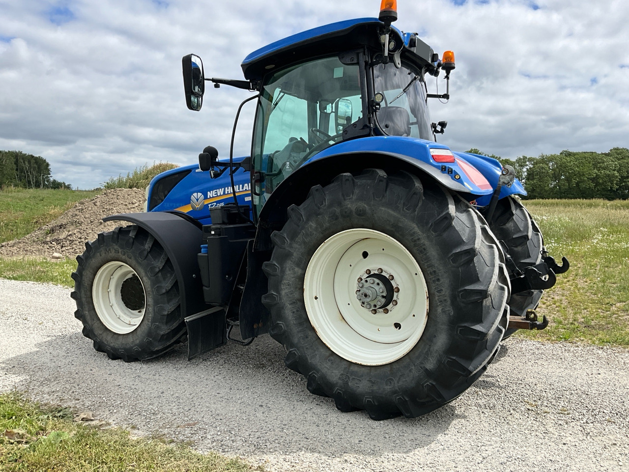 NEW HOLLAND T7 245 - جرار: صور 2 NEW HOLLAND T7 245 - جرار: صور 2