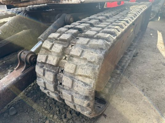 Bobcat 435 EG à 18 500 € HT - حفارة مصغرة: صور 4 Bobcat 435 EG à 18 500 € HT - حفارة مصغرة: صور 4